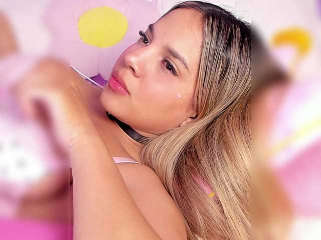 MeganRosse1 live cam on BongaCams