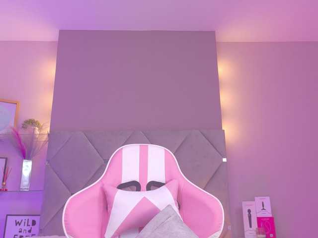 MeganRosse1 live cam on BongaCams