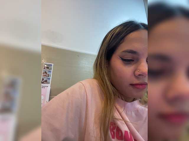 MeganRosse1 live cam on BongaCams