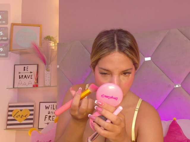 MeganRosse live cam preview
