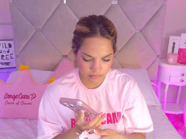 MeganRosse1 live cam on BongaCams