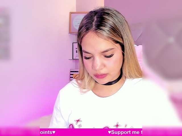 MeganRosse1 live cam on BongaCams