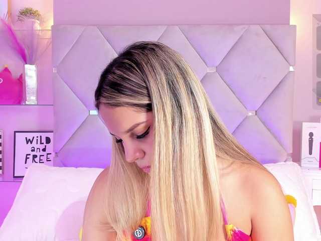 MeganRosse1 live cam on BongaCams