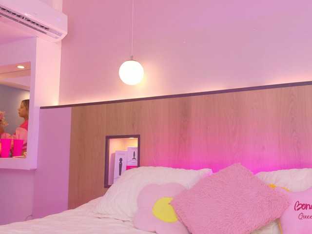MeganRosse1 live cam on BongaCams