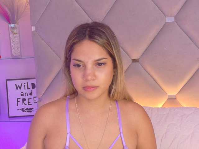 MeganRosse1 live cam on BongaCams
