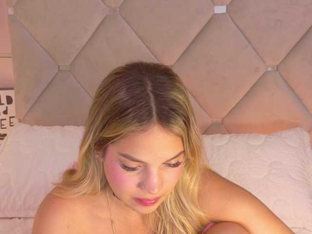 MeganRosse1 live cam