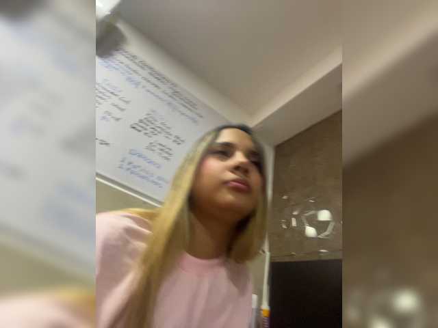 MeganRosse webcam