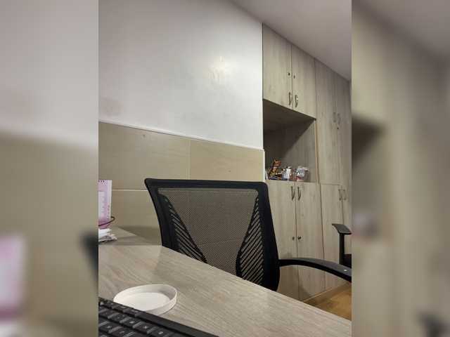 MeganRosse1 live cam on BongaCams