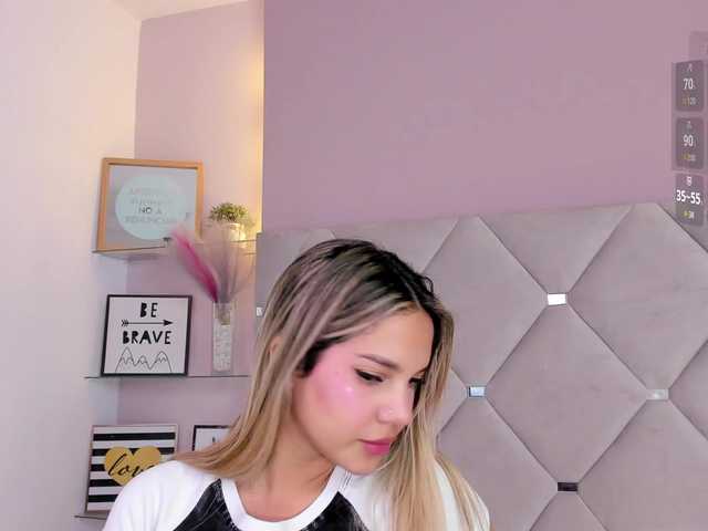 MeganRosse1 live cam on BongaCams