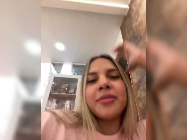 MeganRosse1 live cam on BongaCams