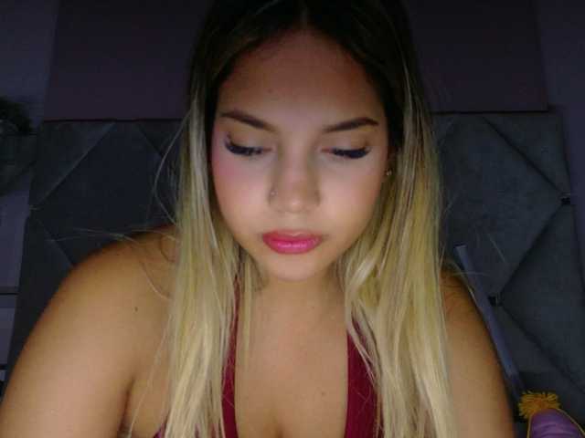 MeganRosse1, live now on BongaCams