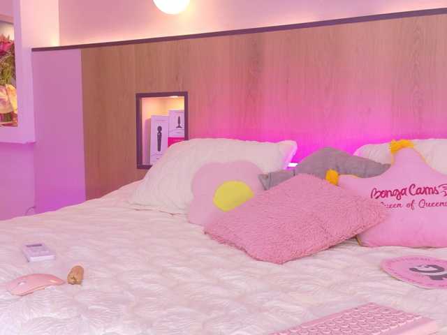 MeganRosse live cam preview
