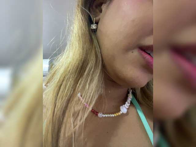 MeganRosse1 live cam on BongaCams