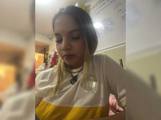 MeganRosse1 live cam on BongaCams