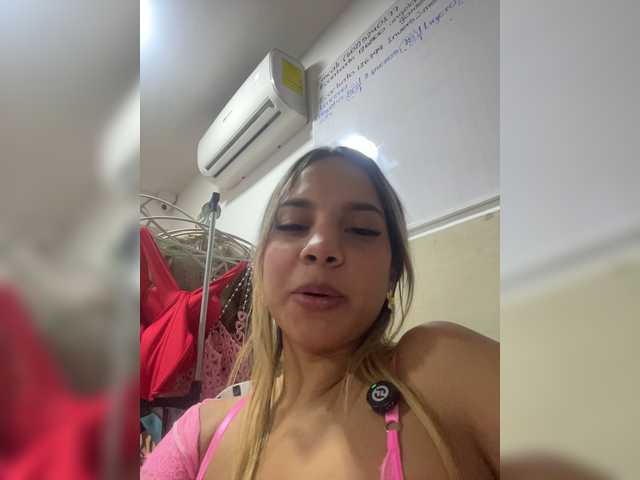 MeganRosse1 live cam on BongaCams