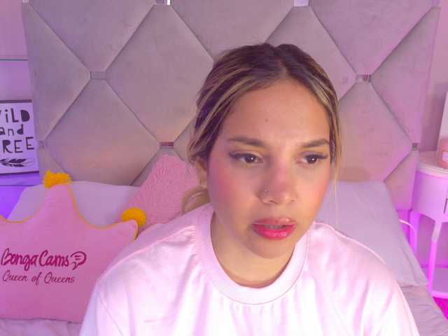 MeganRosse1, en directo ahora en BongaCams