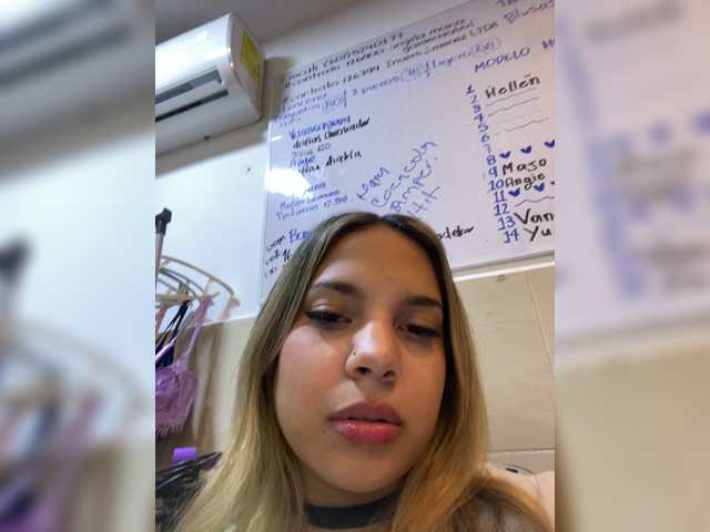 MeganRosse1 live cam on BongaCams