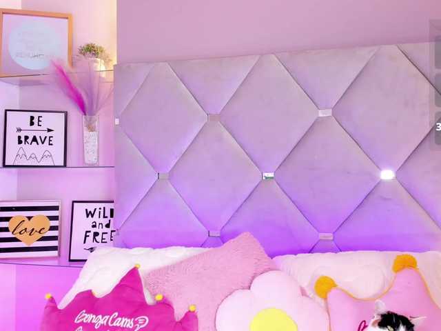 MeganRosse1 live cam on BongaCams