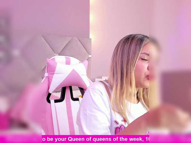 MeganRosse1 live cam on BongaCams