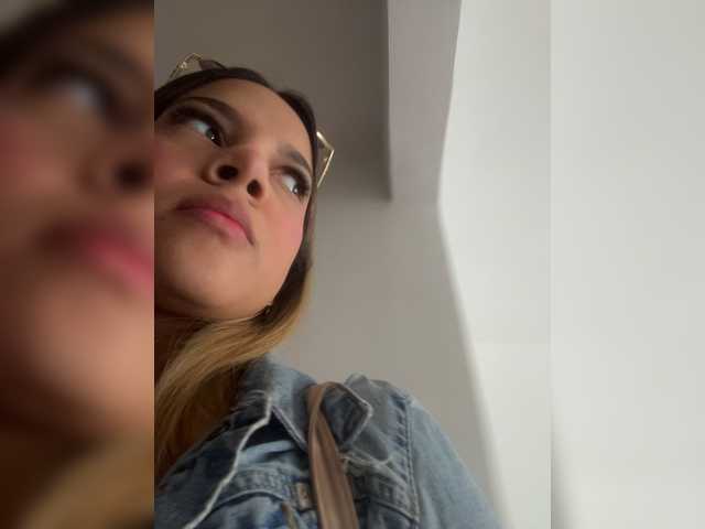 MeganRosse1 live cam on BongaCams