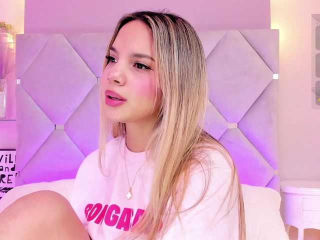 MeganRosse1 live cam on BongaCams