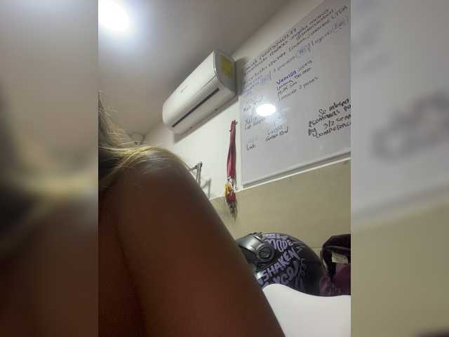 MeganRosse1 live cam on BongaCams