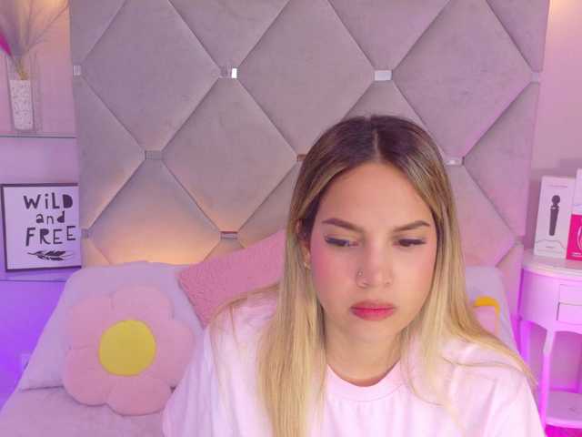 MeganRosse1, live now on BongaCams