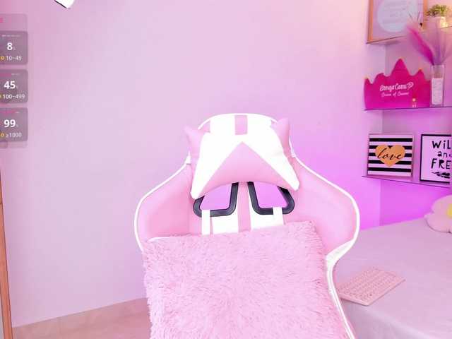 MeganRosse1 live cam on BongaCams