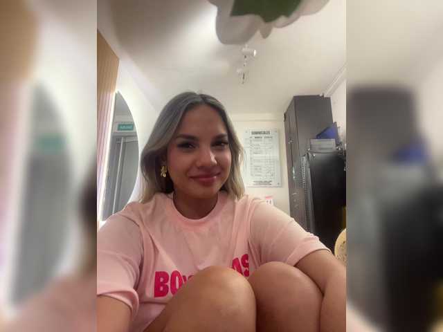 MeganRosse1 live cam on BongaCams