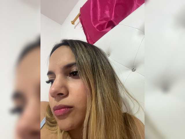 MeganRosse1 live cam on BongaCams