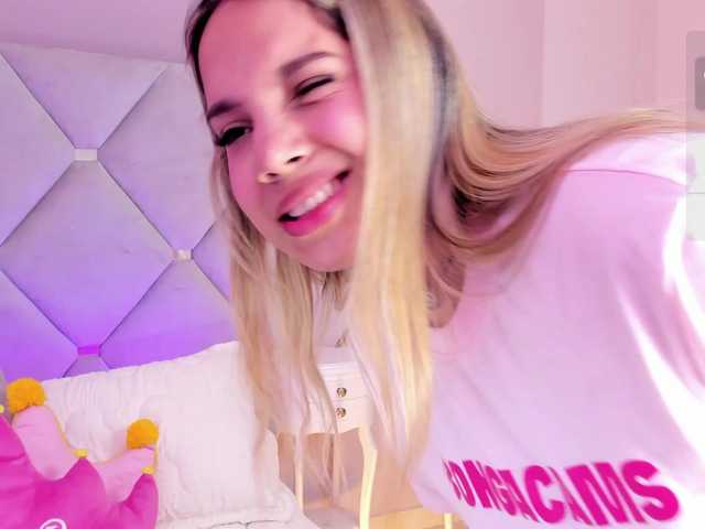 MeganRosse1 live cam on BongaCams