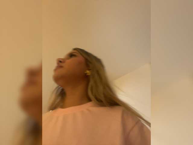 MeganRosse live webcam show