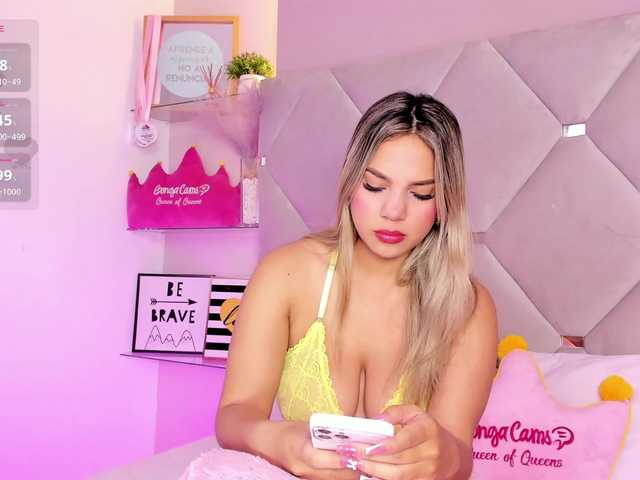 MeganRosse live webcam show