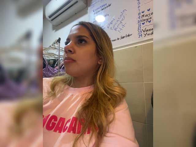 MeganRosse1 live cam on BongaCams