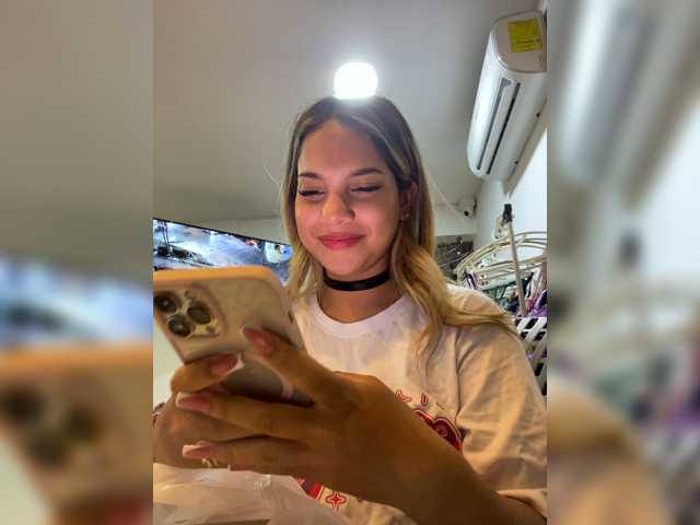 MeganRosse1 live cam on BongaCams