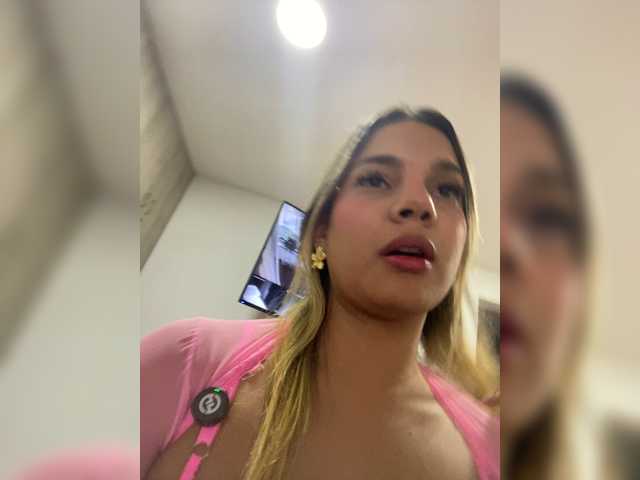 MeganRosse1 live cam on BongaCams