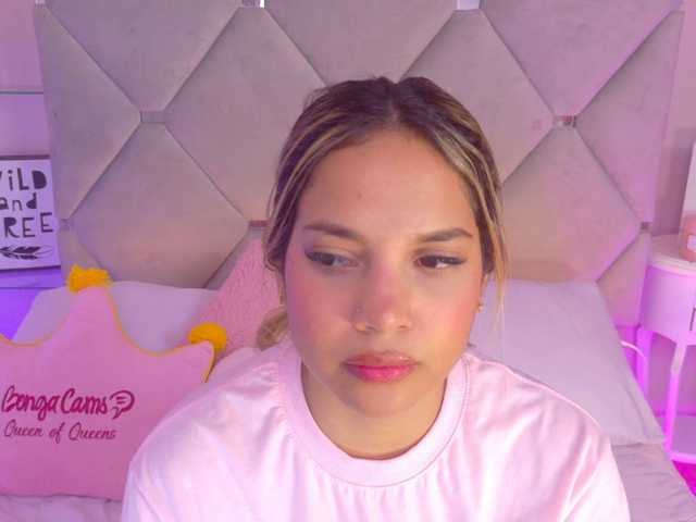 MeganRosse1, en directo ahora en BongaCams