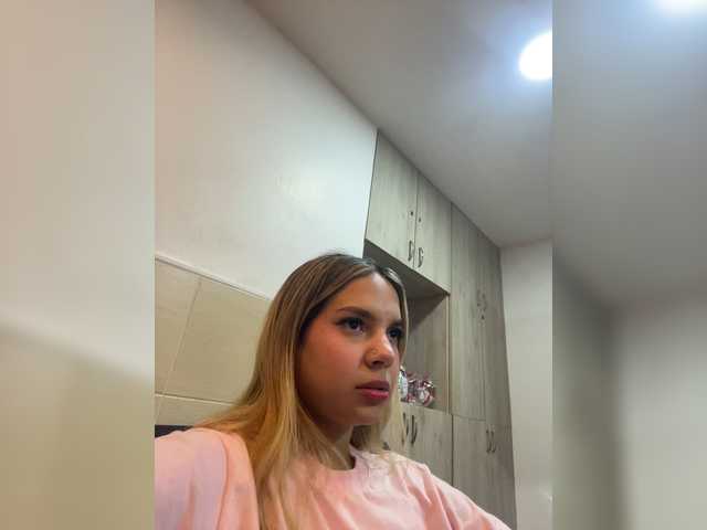 MeganRosse1 live stream preview