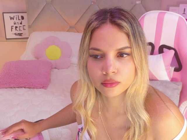 MeganRosse1 live cam on BongaCams
