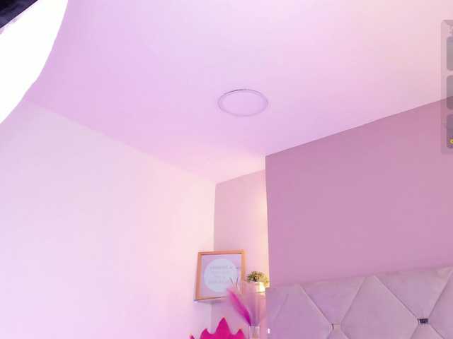MeganRosse1 live cam on BongaCams