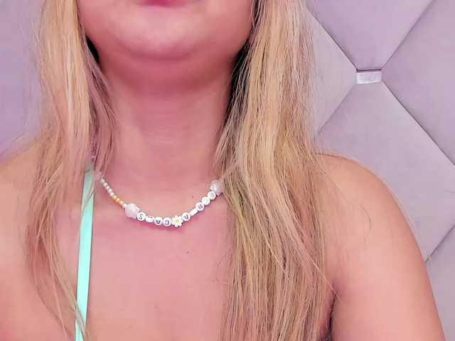 MeganRosse1 live cam on BongaCams