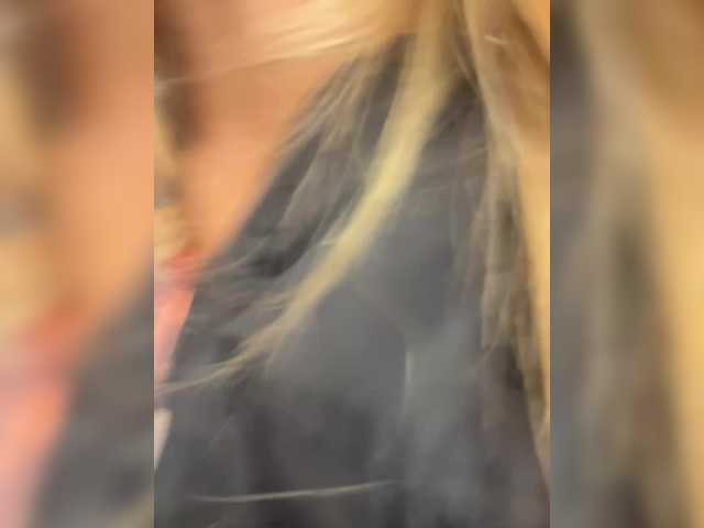 MeganRosse1 live cam on BongaCams