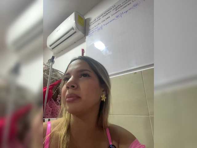 MeganRosse1 live cam on BongaCams