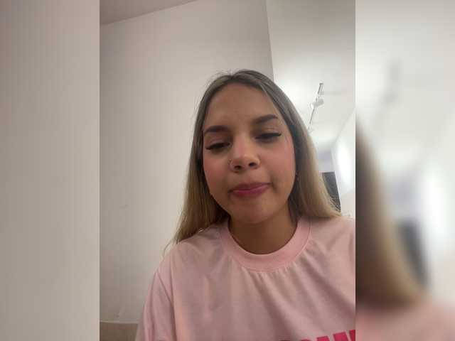 MeganRosse1 live cam on BongaCams