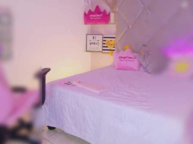 MeganRosse1 live cam on BongaCams