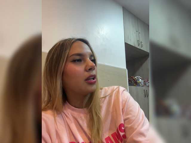MeganRosse1 live cam