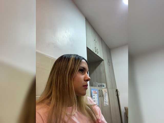 MeganRosse1 live cam on BongaCams