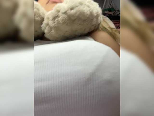 MeganRosse1 live cam on BongaCams