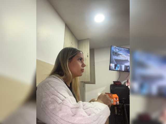 MeganRosse1 live cam on BongaCams