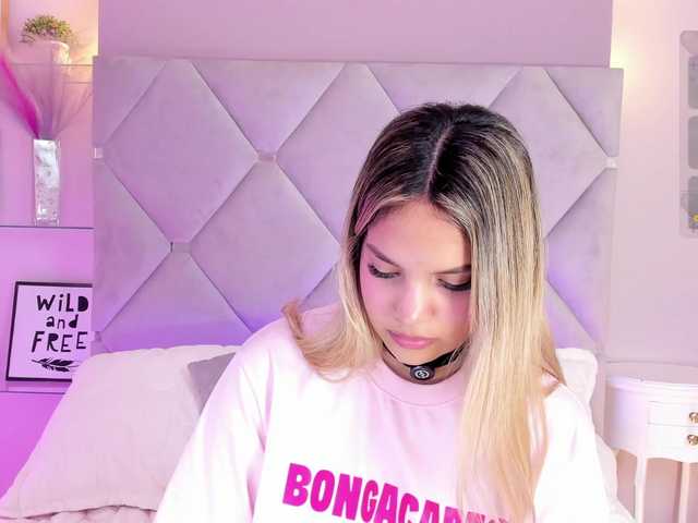 MeganRosse1 live cam on BongaCams